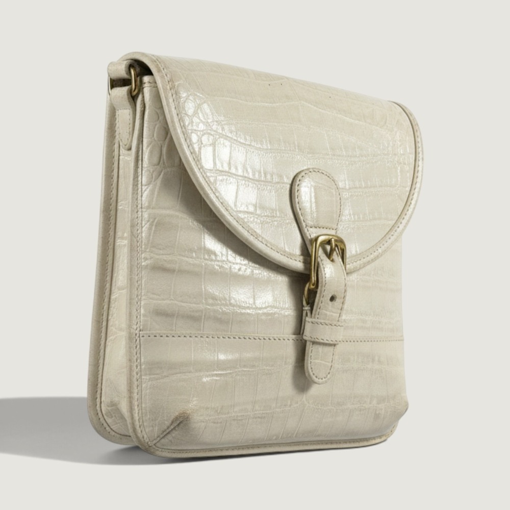 Vintage Brahmin USA Cream Croc Embossed Leather Crossbody Bag Brass Medallion - Picture 3 of 15
